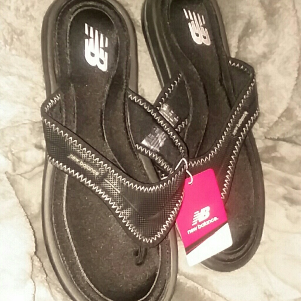 New balance flip flops